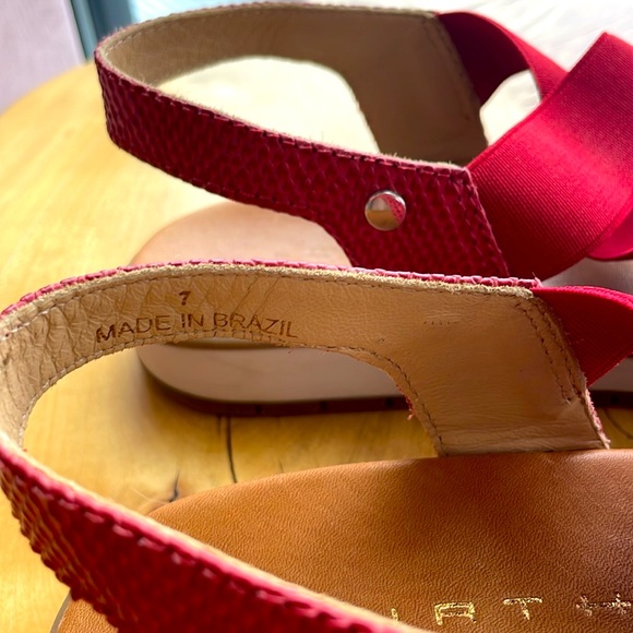 Wirth red leather sandals, like new! size 7 - Picture 4 of 6